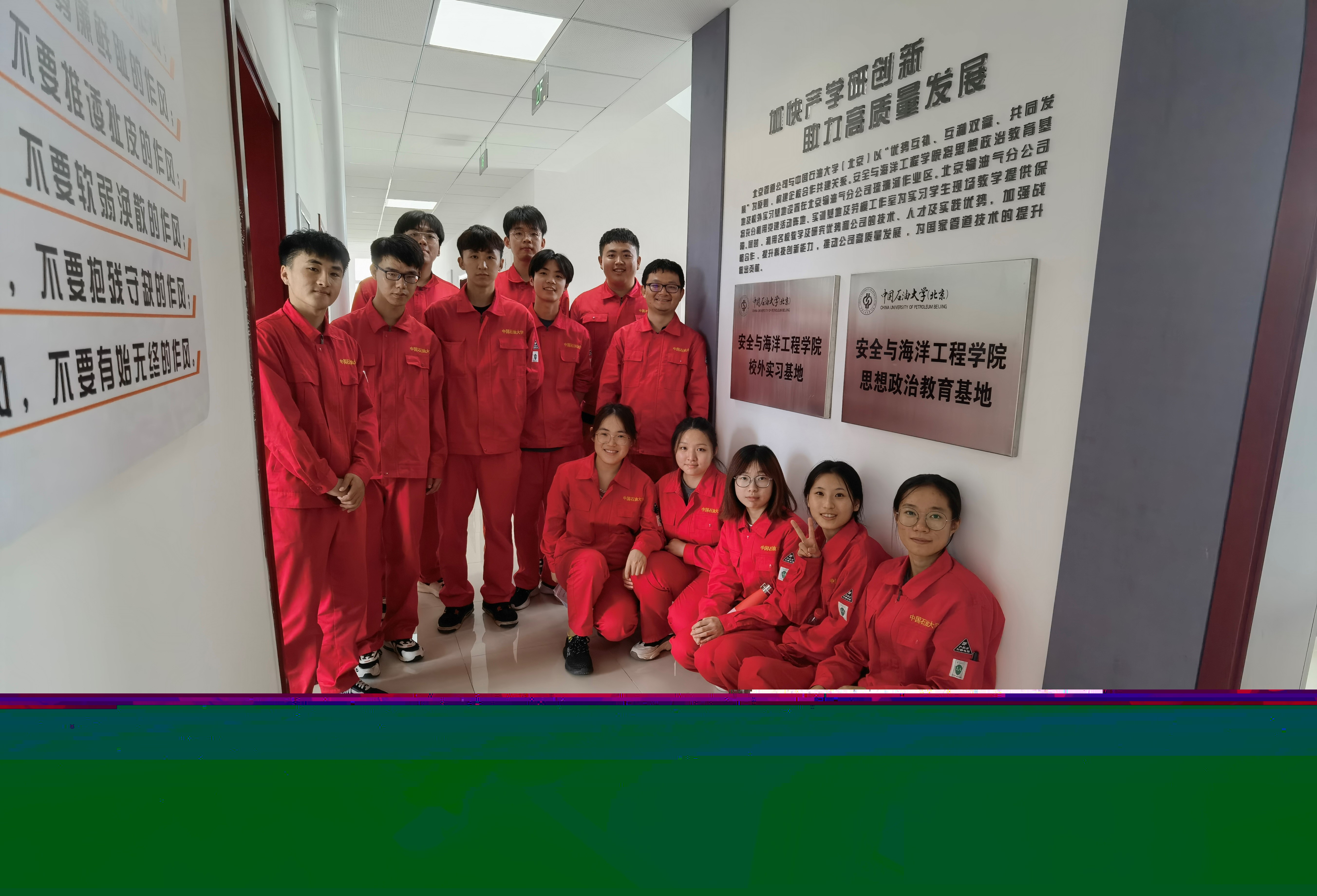 08fecc30001d44279e277f920d0bc655.jpg